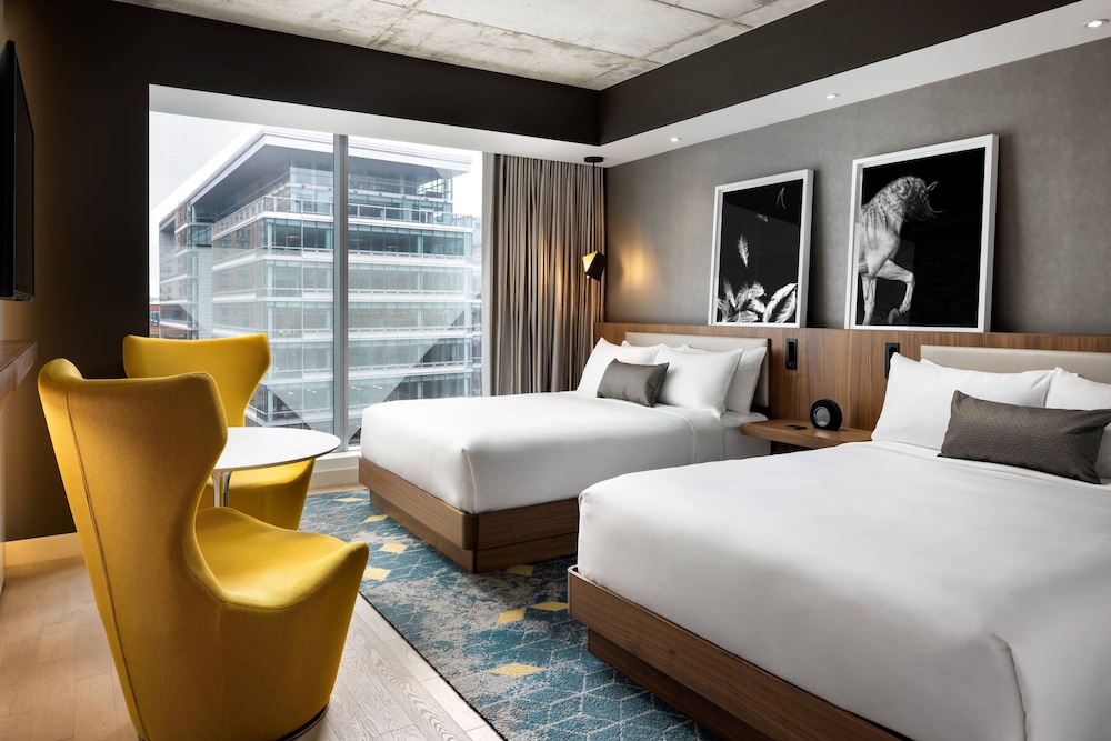Room, 2 Queen Beds (Halo)