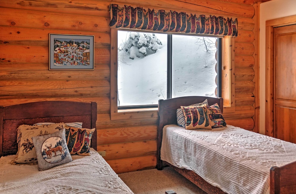 House (4 Bedrooms) photo 2