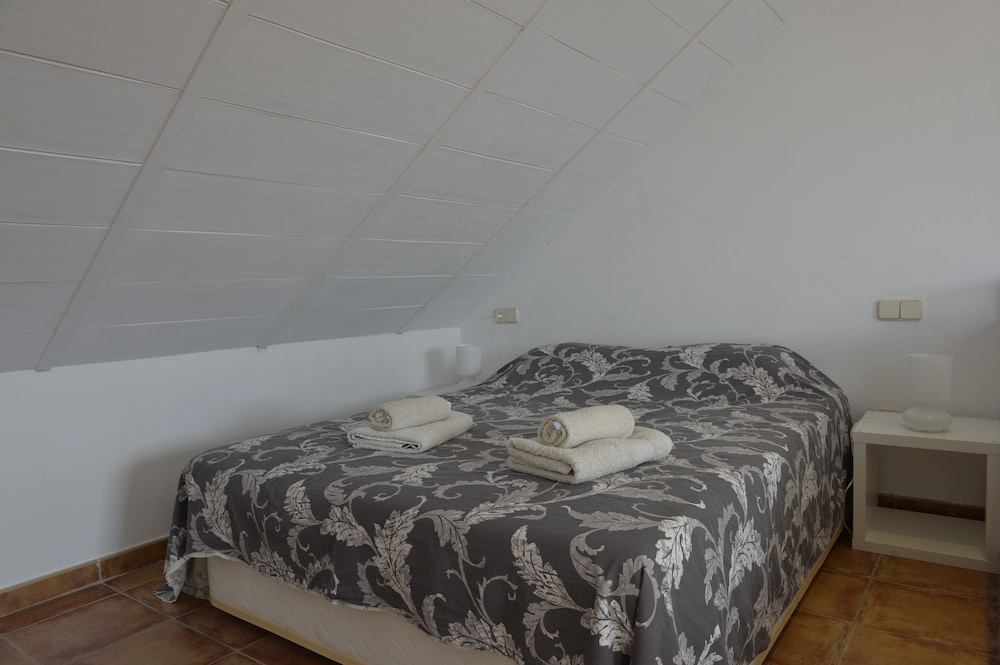 Comfort Quadruple Room, Terrace, Partial Ocean View