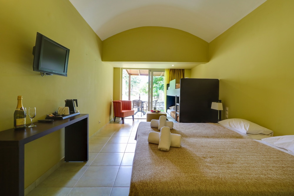Bungalow photo 1
