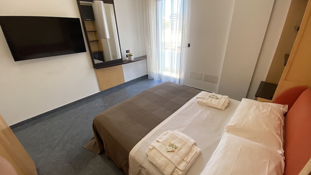 Suite (Hotel) photo 2