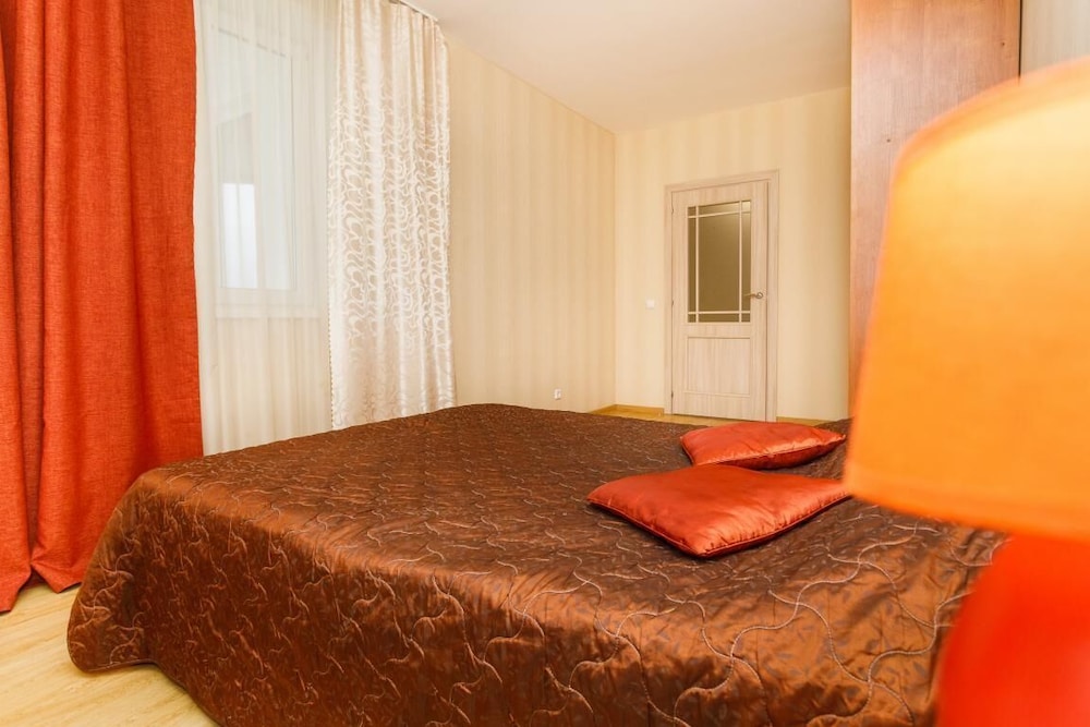 Apartment on Tokarey, 40-105 photo 2