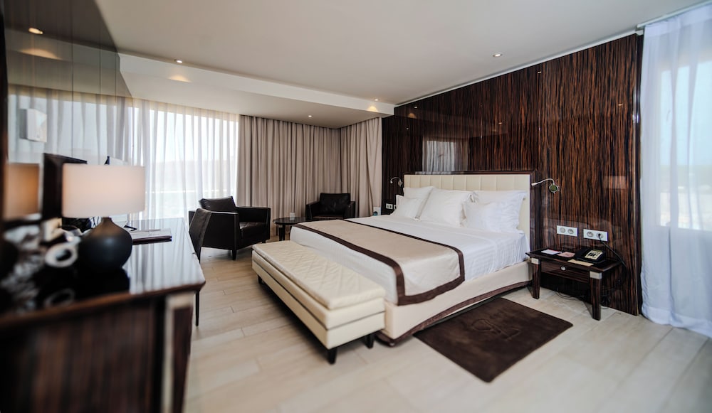 Business Suite - Photo 7