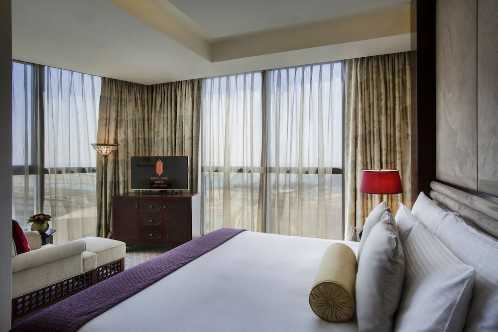 Premier Room, 1 King Bed