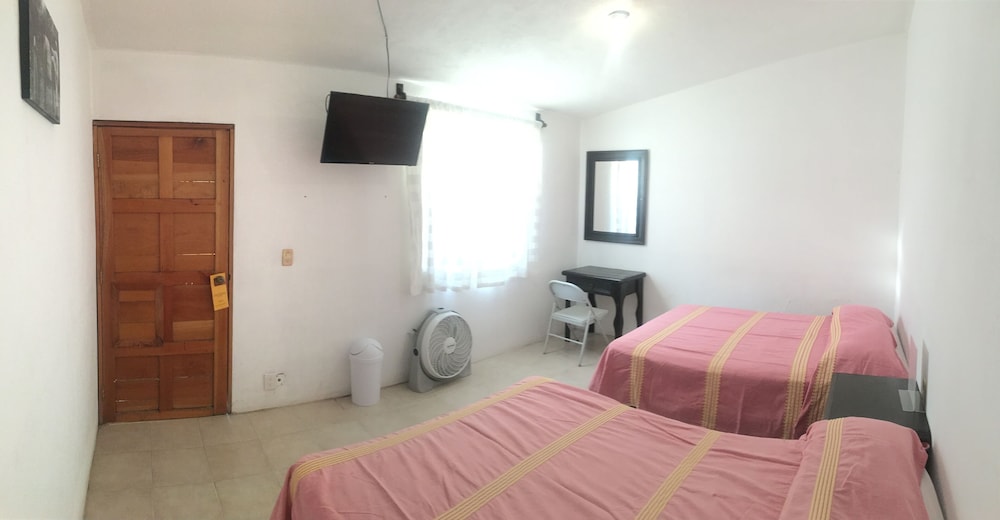 Standard Double Room, 2 Double Beds photo 2
