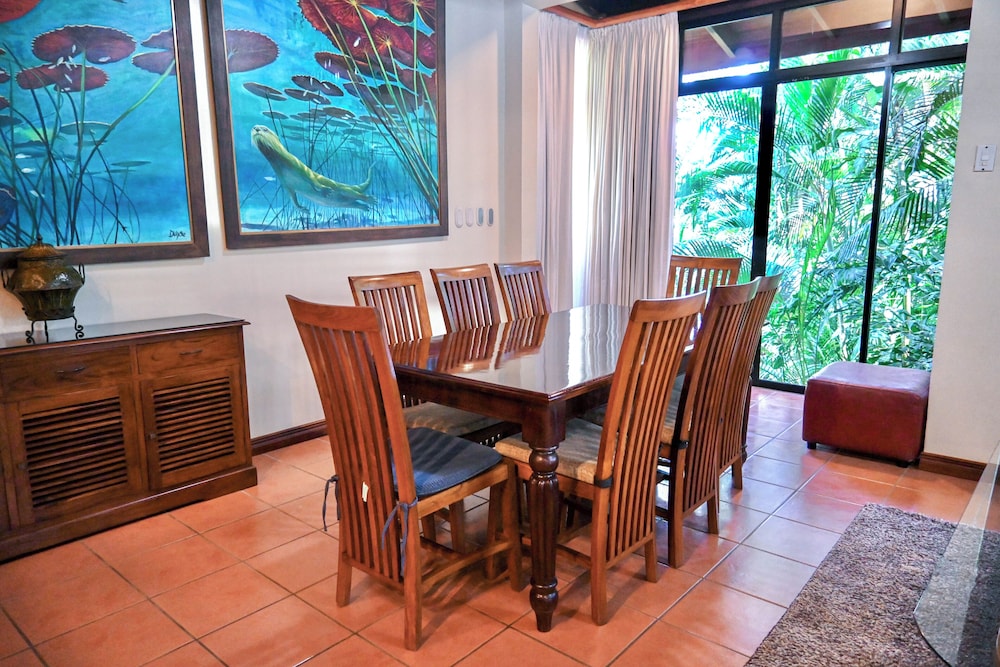 Suite - Photo 9