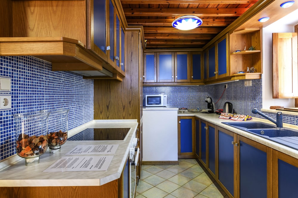 Deluxe Villa, Multiple Beds, Ocean View photo 2