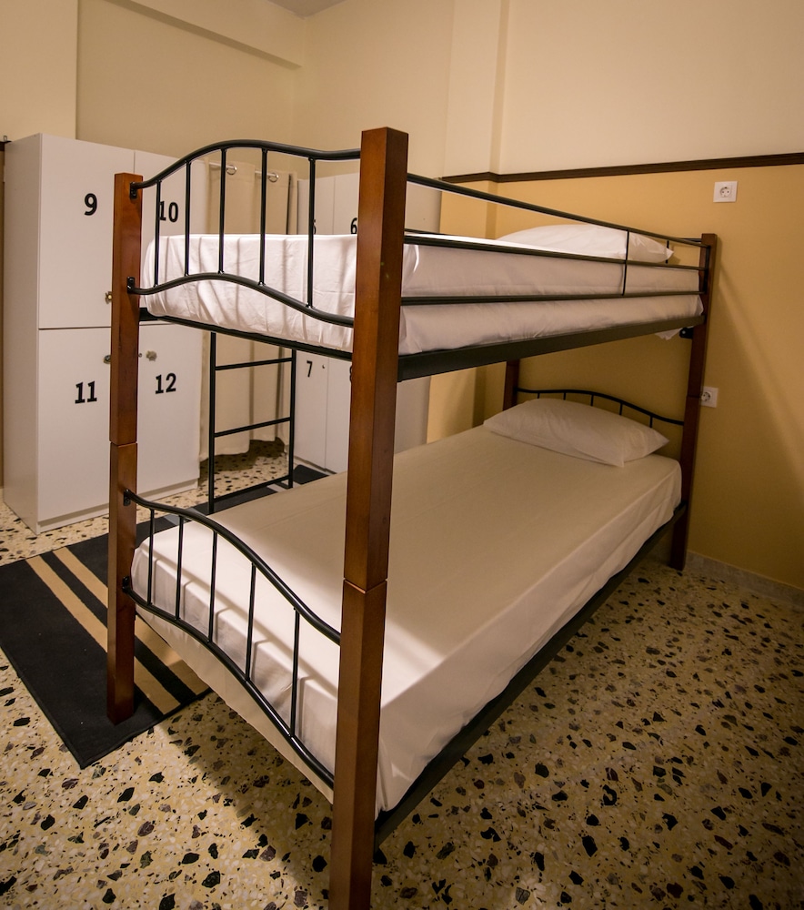 Shared Dormitory, Mixed Dorm