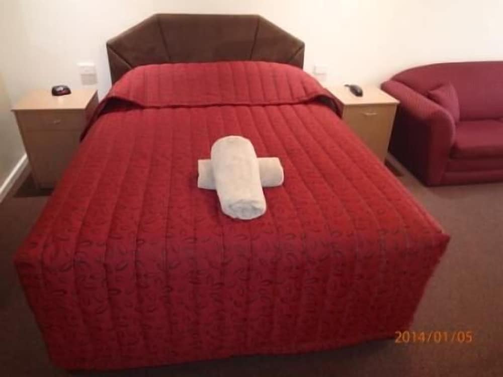 Deluxe Suite, 1 Queen Bed photo 3