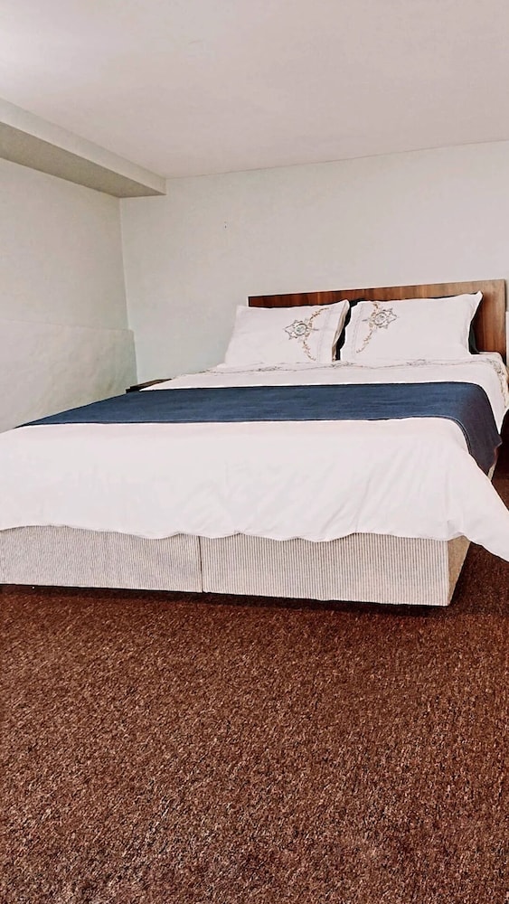 Exclusive Double or Twin Room photo 1