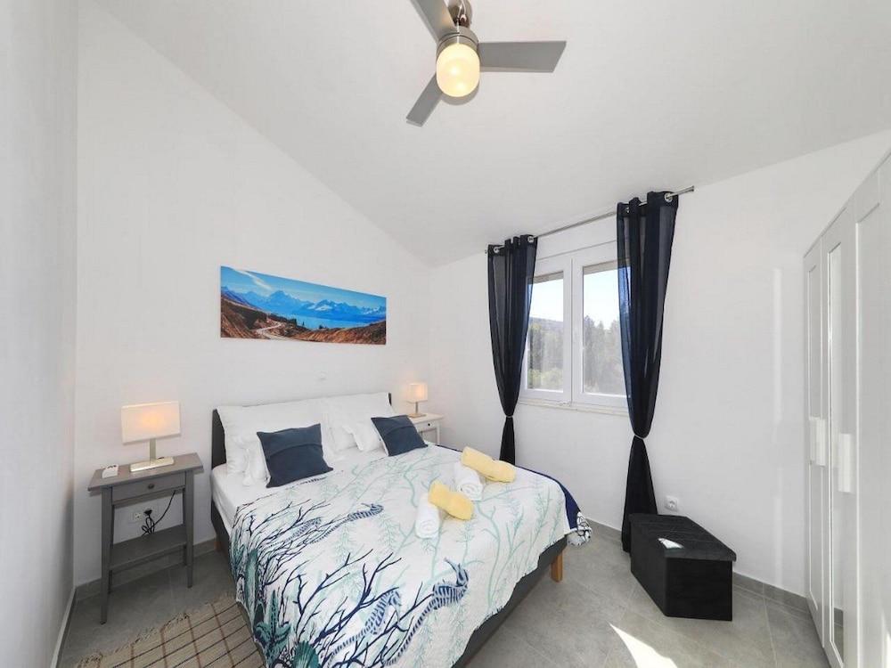 Apartment (One Bedroom Apartment with Balcony) photo 2