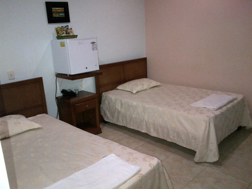 Basic Twin Room, Non Smoking photo 1