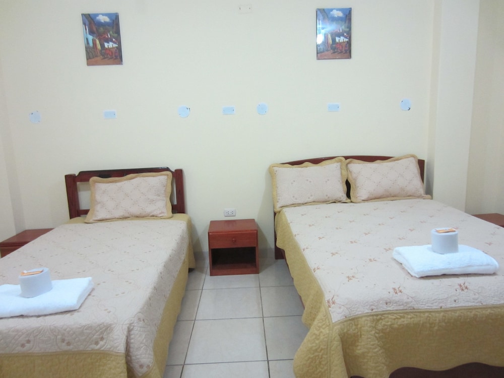 Family Double Room, Multiple Beds, Non Smoking, Courtyard View photo 1