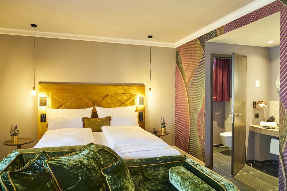 Grand Deluxe Triple Room - Photo 2