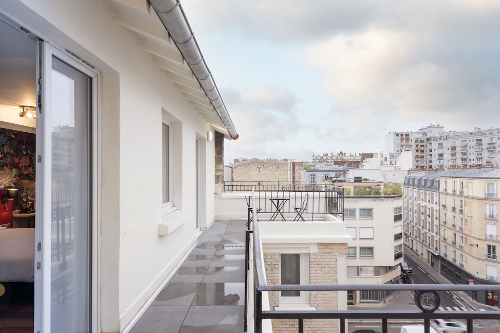 Deluxe Triple Room, Terrace photo 2