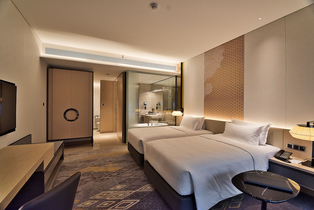 Deluxe with One Twin Bed (Non Smoking)