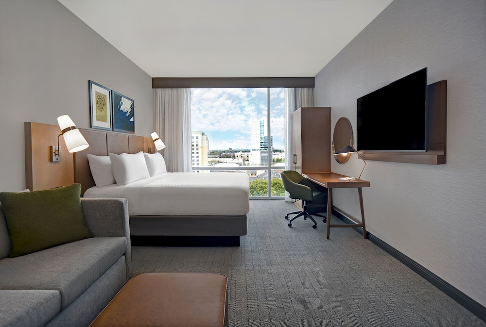Studio Suite, 1 King Bed, Kitchen, City View