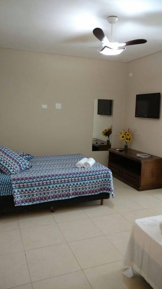 Family Room photo 3