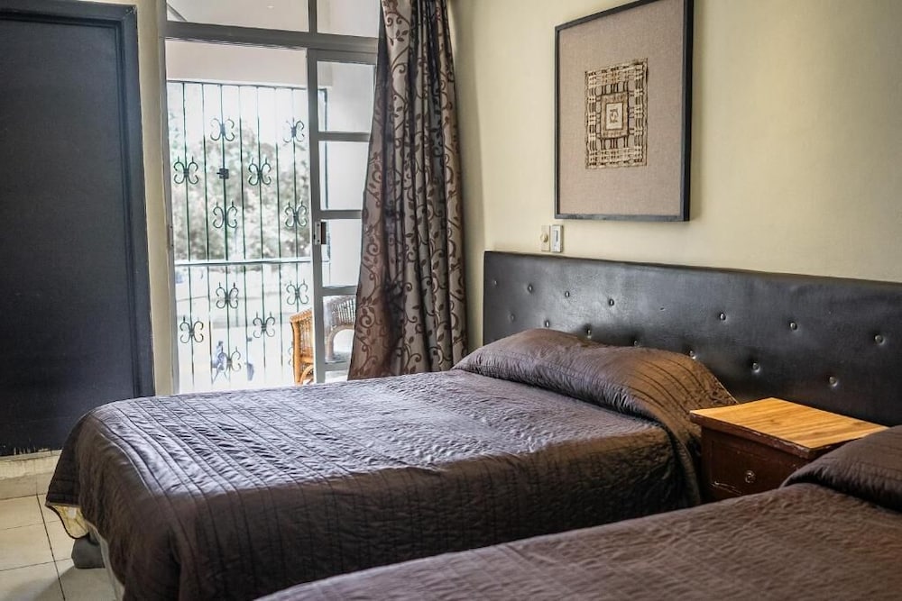 Deluxe Double or Twin Room photo 1