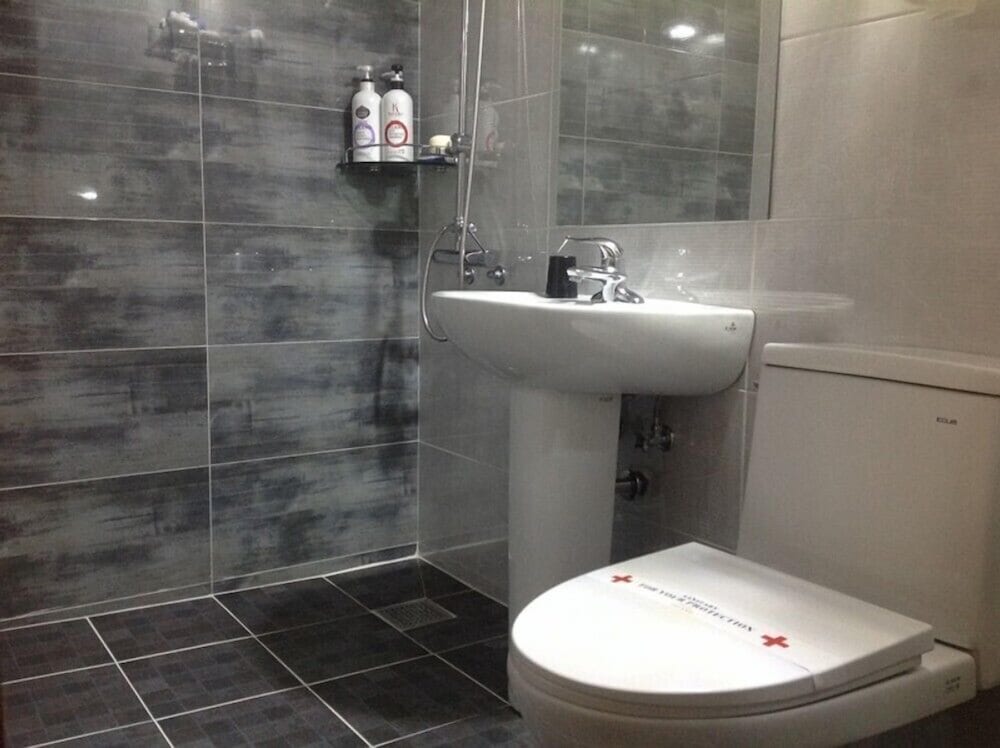 Deluxe Triple Room photo 2