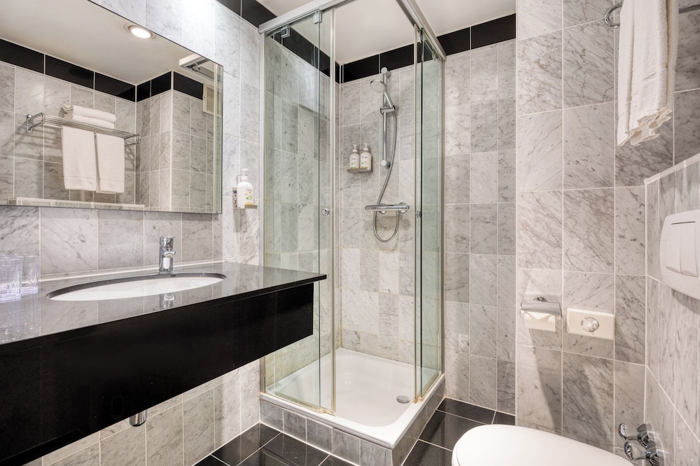 Standard Room - Photo 1