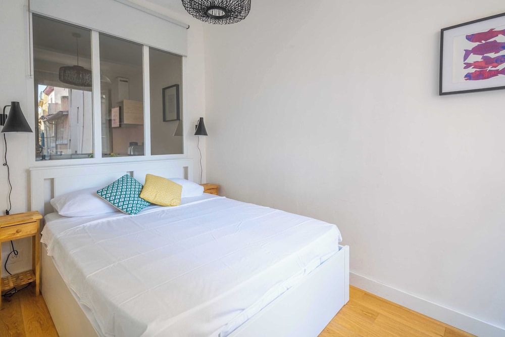 Junior Apartment, City View