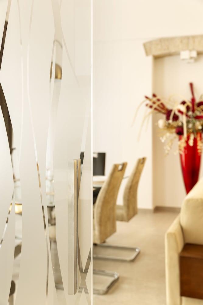 Luxury Apartment photo 3