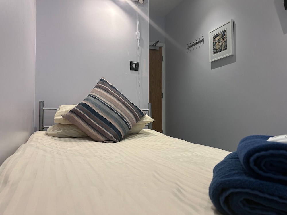 Classic Single Room