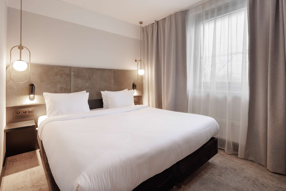 Premium Suite, 2 Bedrooms - Photo 2