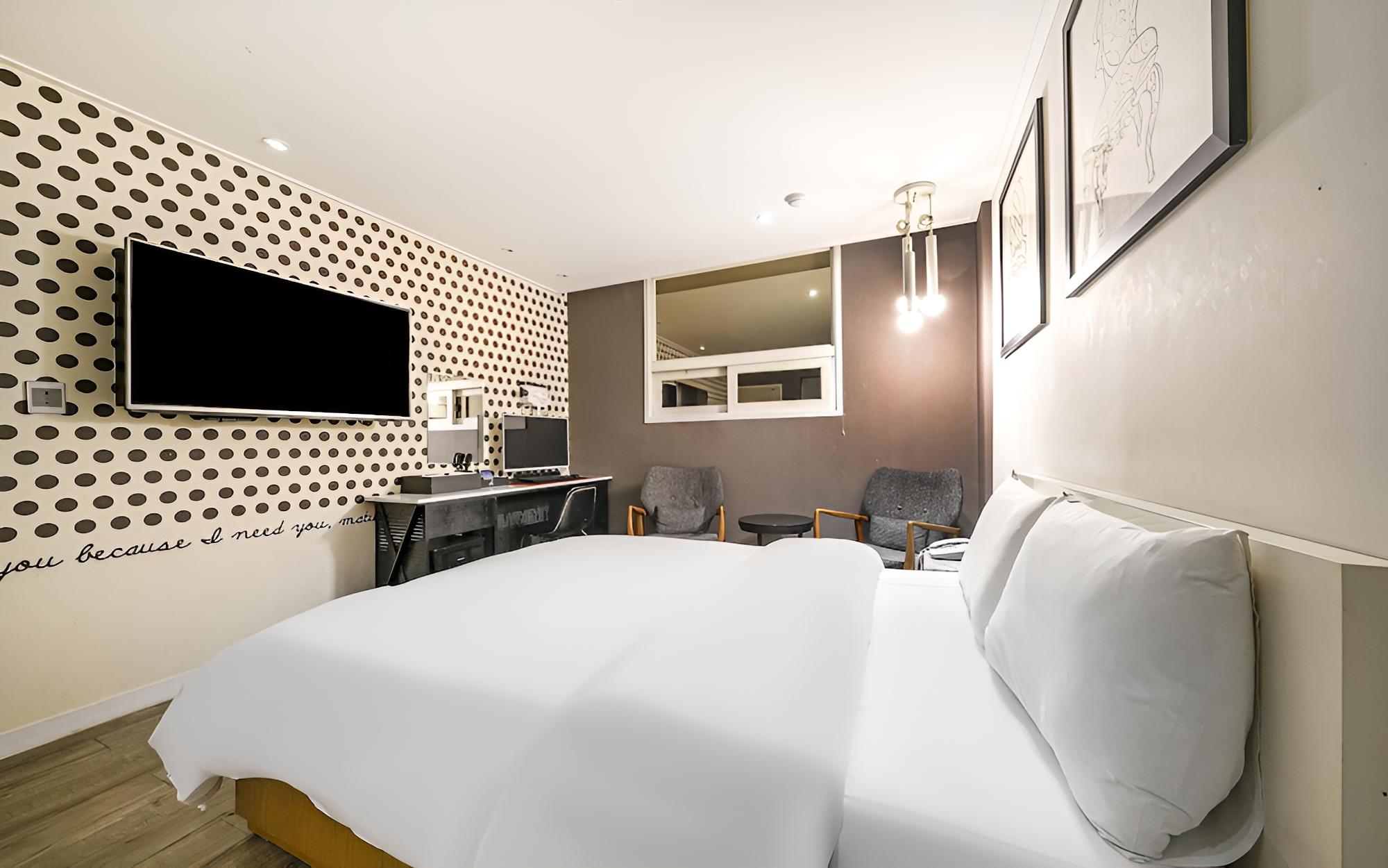 Room (Suite - RTX 2060 1PC (Disney Plus ava) - Photo 14