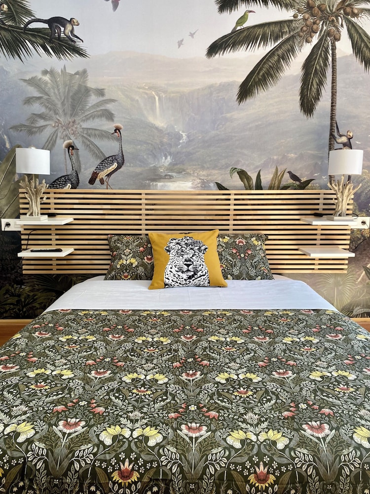 Classic Suite, City View