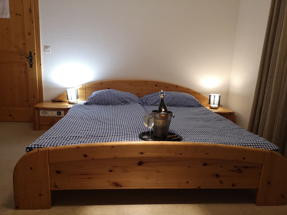 Basic Triple Room (6)