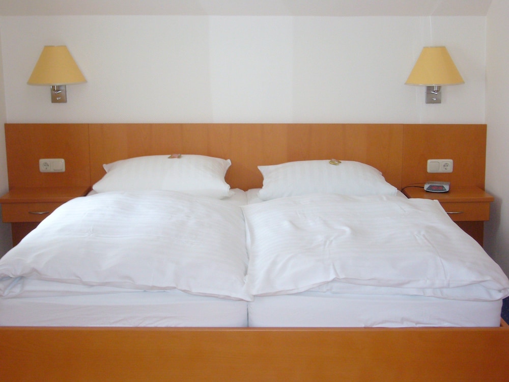 Basic Room photo 2
