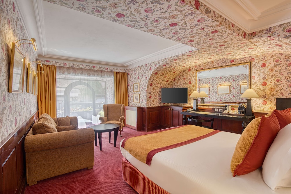 Exclusive Room, 1 King Bed, Non Smoking - Photo 6