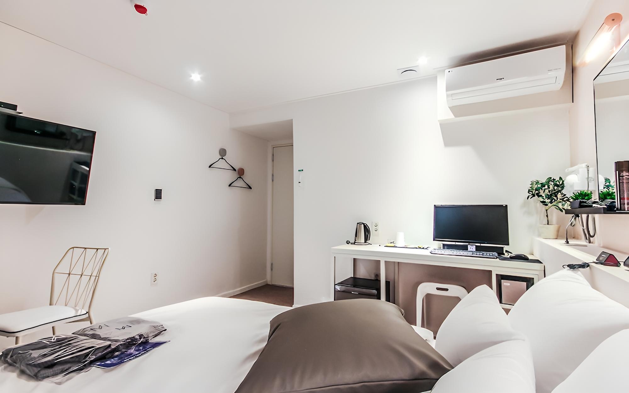Room (Primi Um (1PC)) - Photo 5