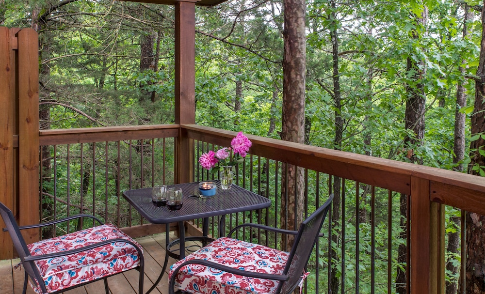 Deluxe Cabin photo 3