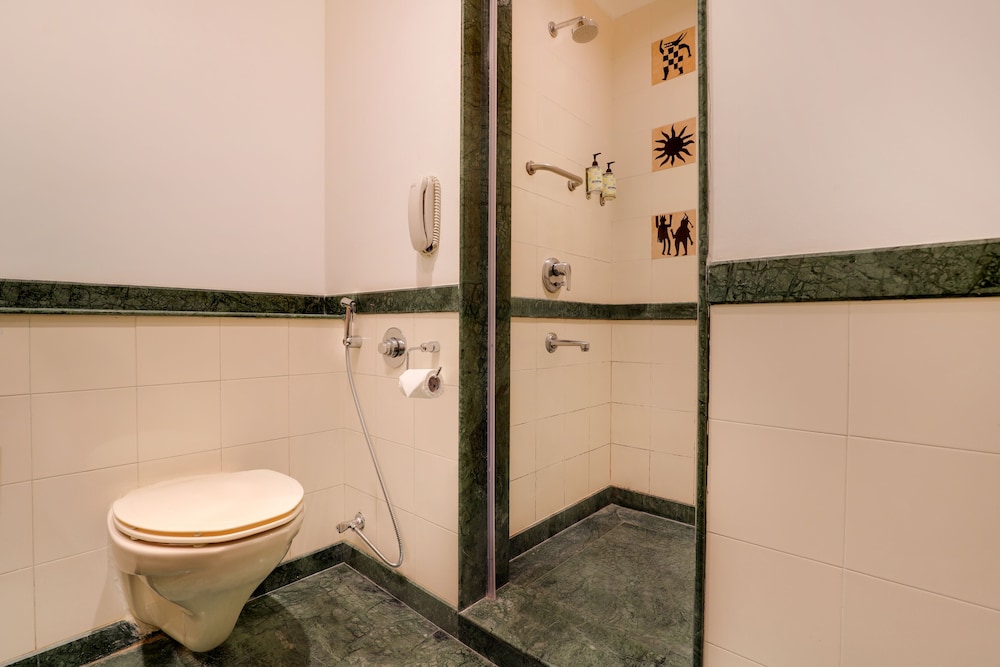 Executive King Room - Photo 3