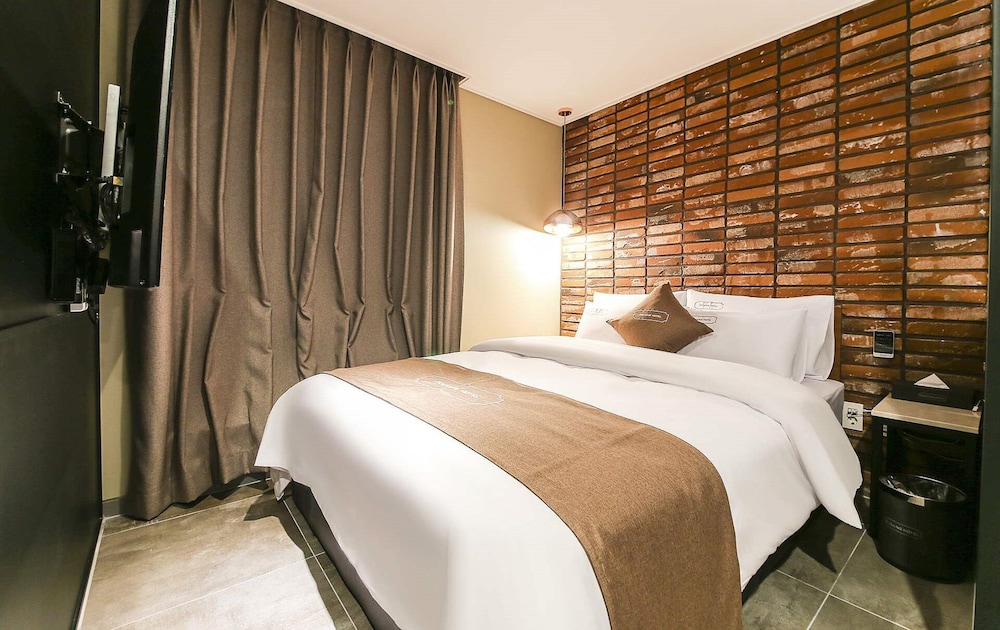 Premium Room - Photo 2