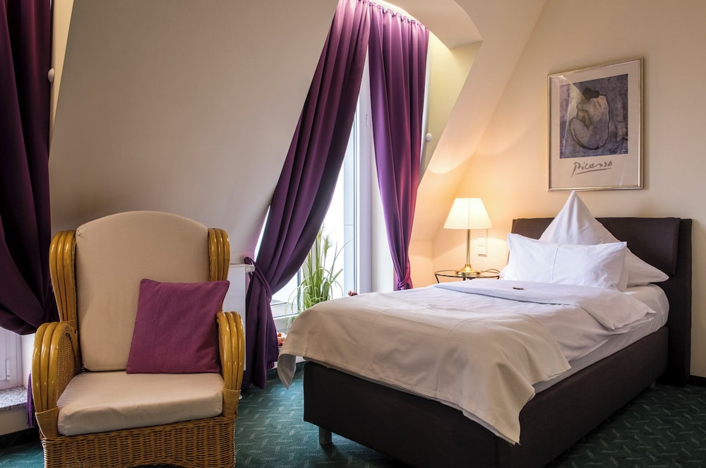 Comfort Single Room, Balcony