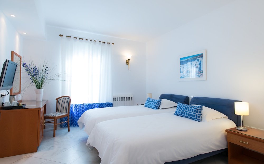 Standard Room, Sea View - Photo 4
