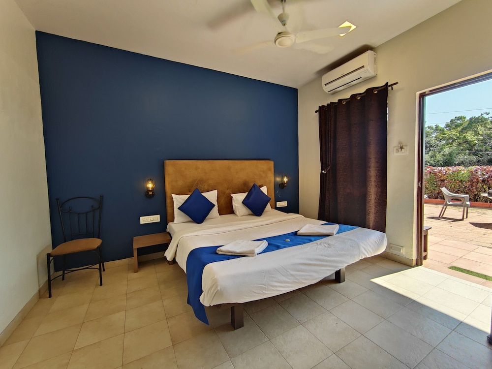 Deluxe Room, 1 Double Bed, Courtyard Area