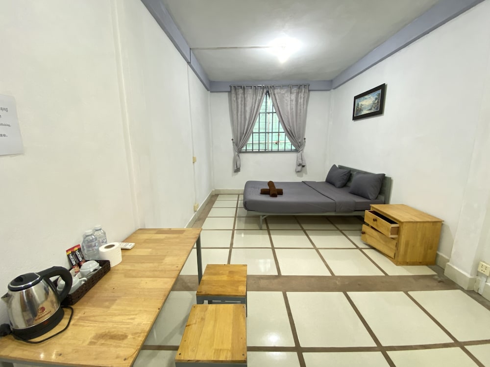 Economy Double Room - Photo 3