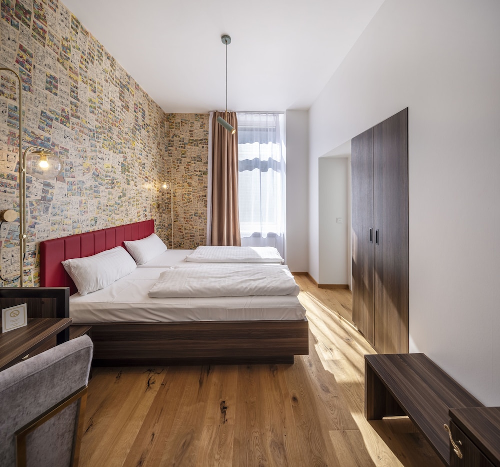 Double Room - Photo 22