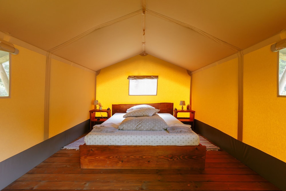 Royal Tent photo 3