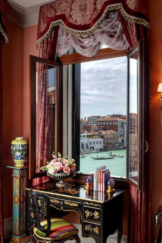 Suite, 1 Bedroom, Corner