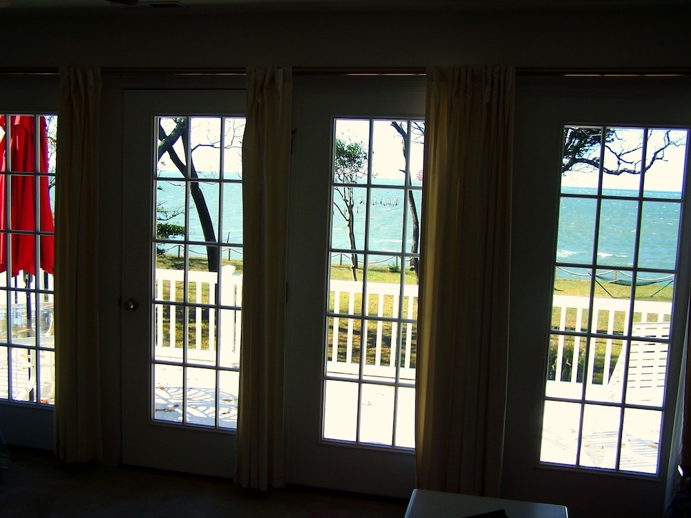 Deluxe Room (Cape Charles) photo 2