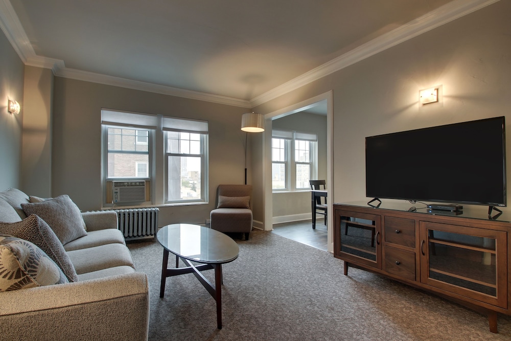 Deluxe Suite, 1 Bedroom, City View