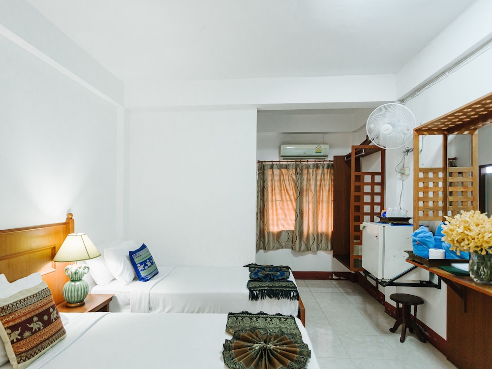 Triple Room (3 Single Beds) - Photo 6