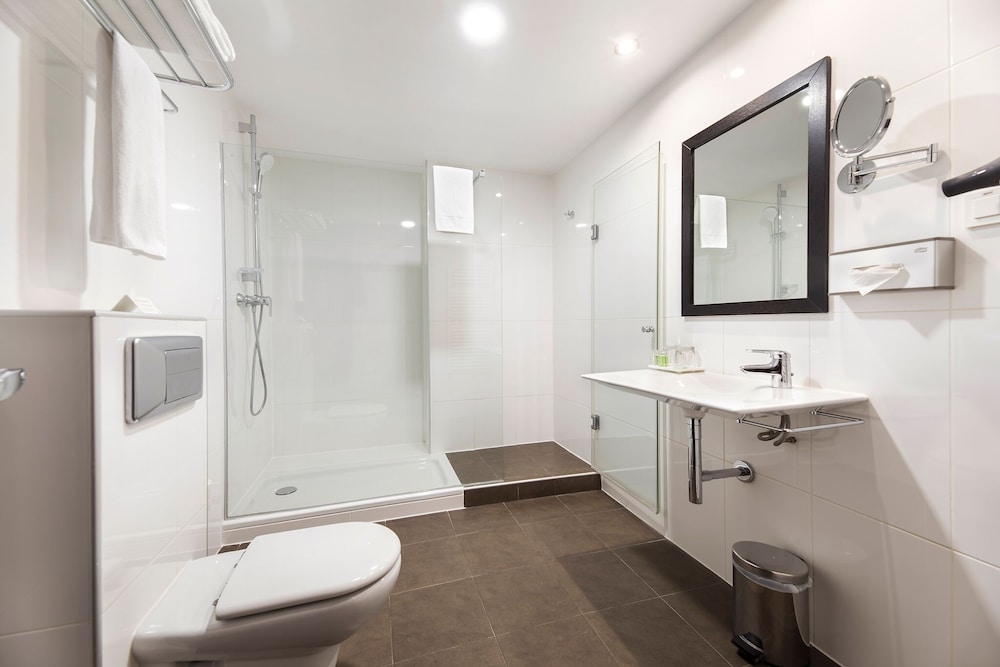 Standard Twin Room - Photo 6