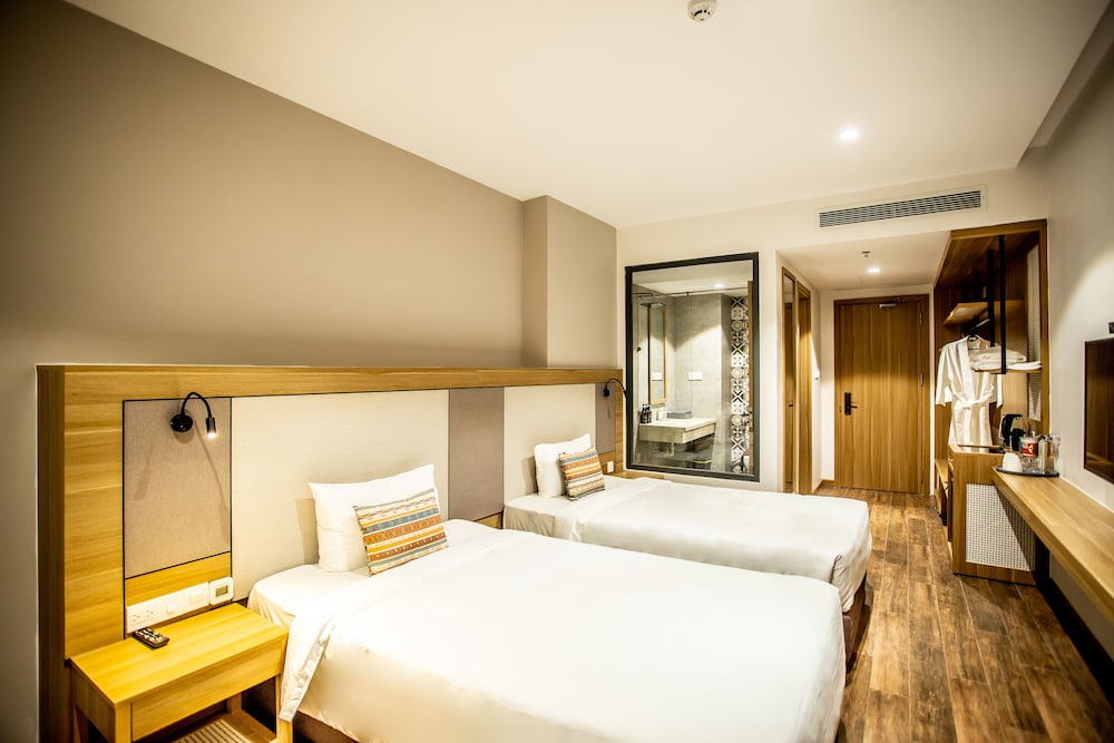 Panoramic Double or Twin Room photo 2
